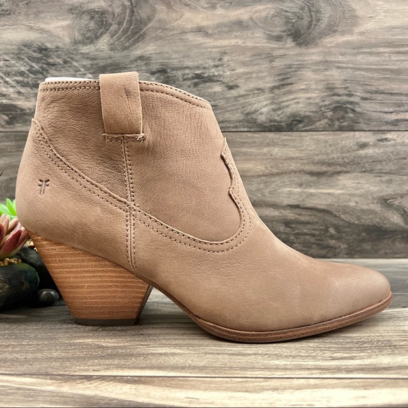 NIB Frye Rory Bootie Western Pointed Toe Lesther Ankle Boots Dusty Rose - Picture 7 of 15